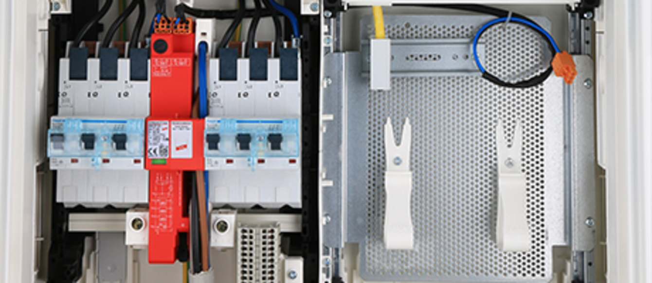 Hausanschluss, Zähler und Unterverteiler bei Bianga Elektroinstallation in Falkenstein